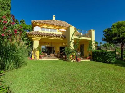 Golf Villa in Marbella, Frontline Golfvilla in RioReal Golf