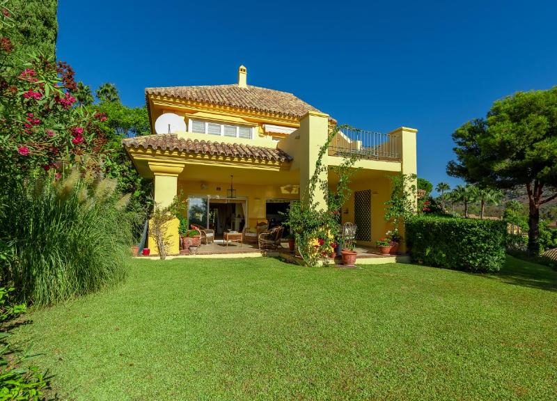 Golf Villa in Marbella, Frontline Golfvilla in RioReal Golf