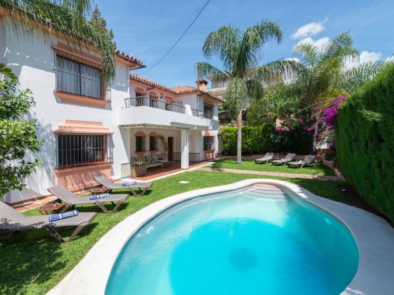 Villa Giovanni - Marbella Center - Heated Pool
